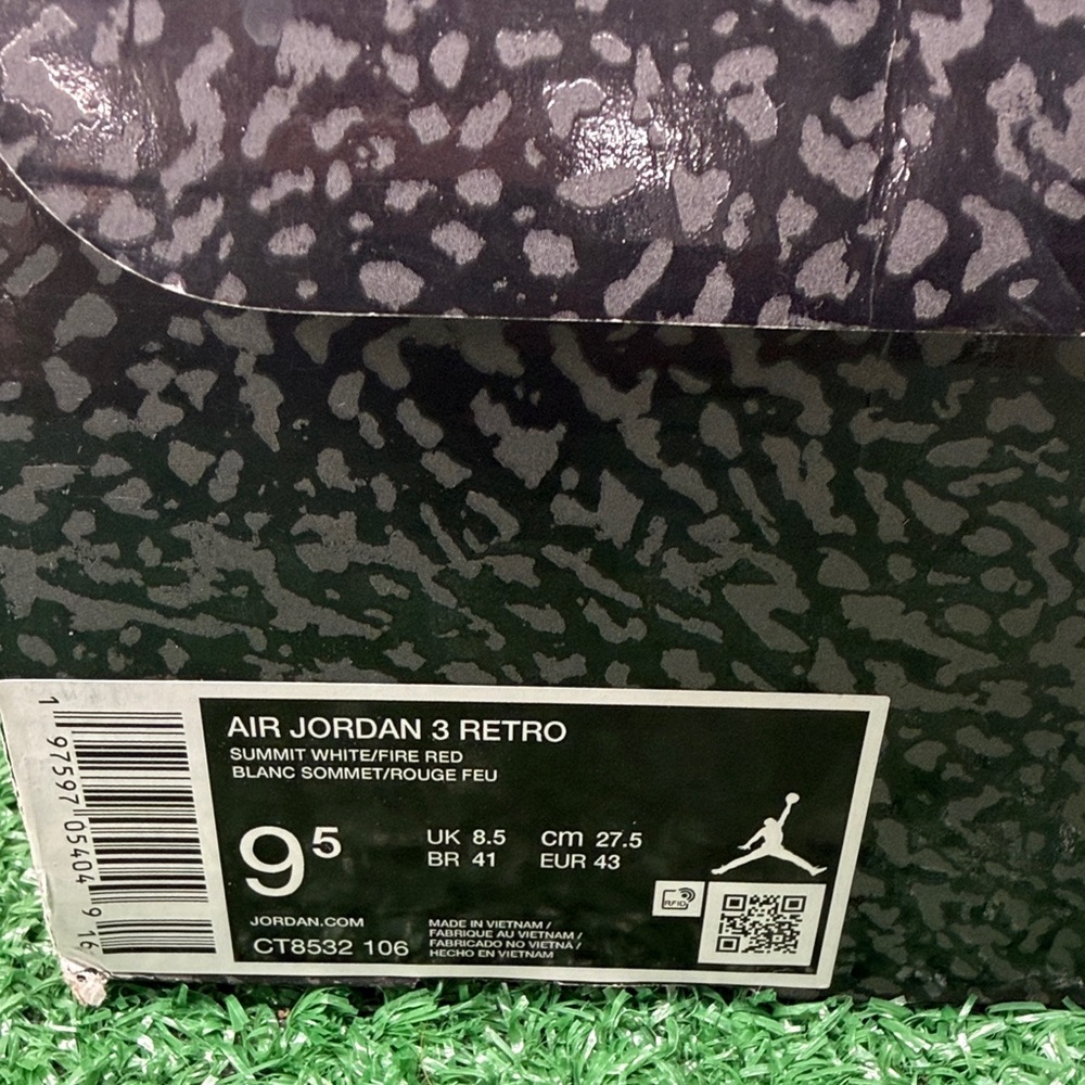 Air Jordan 3 Retro Cement Grey. Men’s size 9.5. Like new condition with OG Box - Picture 9 of 9
